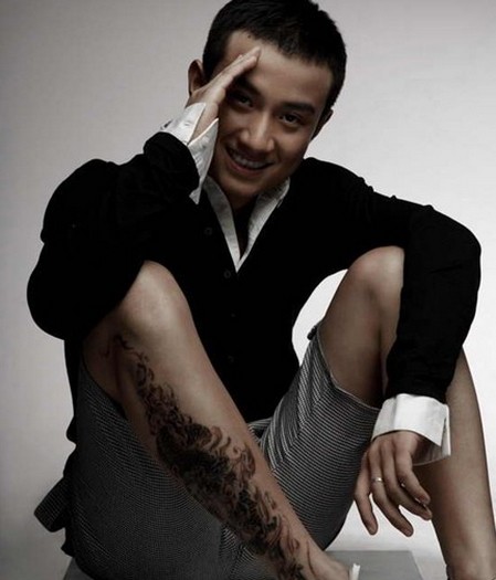 文章右小腿马头龙身的纹身图案图片