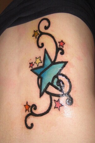 女生腿部小清新五角星纹身图图片