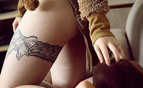 性感女生腿部唯美漂亮的丝巾蝴蝶结纹图片