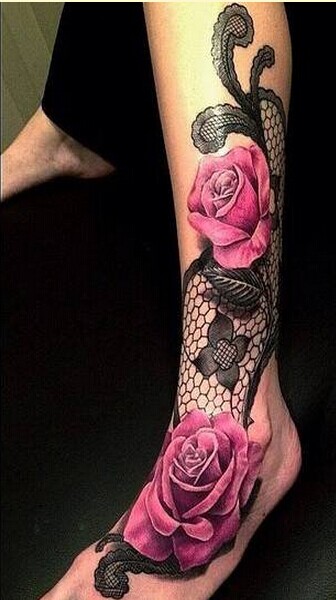 腿部玫瑰花蕾丝纹身图案图片