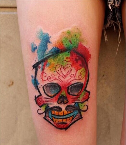 腿部骷髅头漂亮纹身图案推荐图片