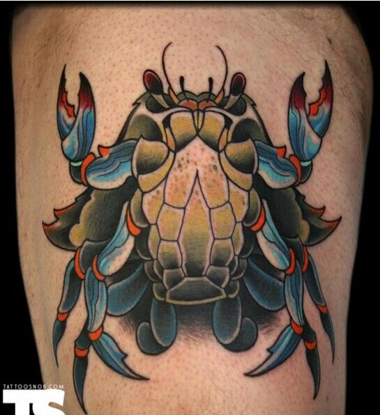 腿部一款个性螃蟹纹身图案图片
