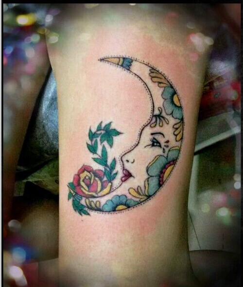 腿部个性月亮纹身图案图片