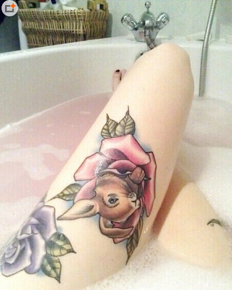 女性腿部个性鹿纹身图案图片