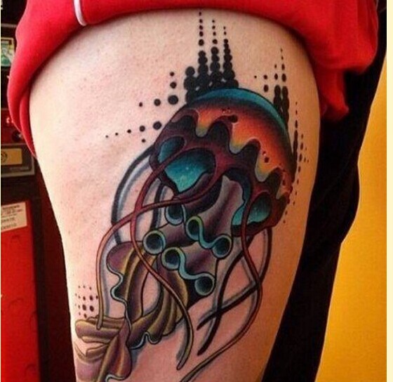 个性腿部彩色水母纹身图案图片