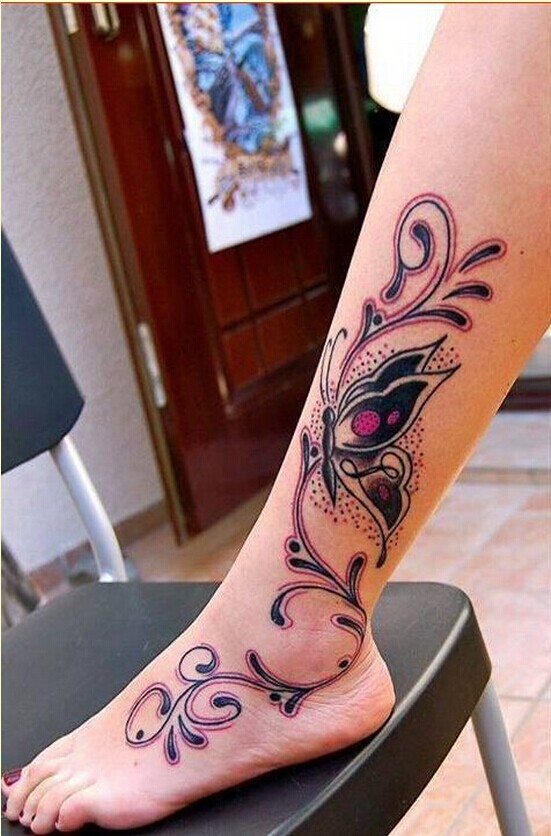 个性腿部漂亮蝴蝶纹身图案图片