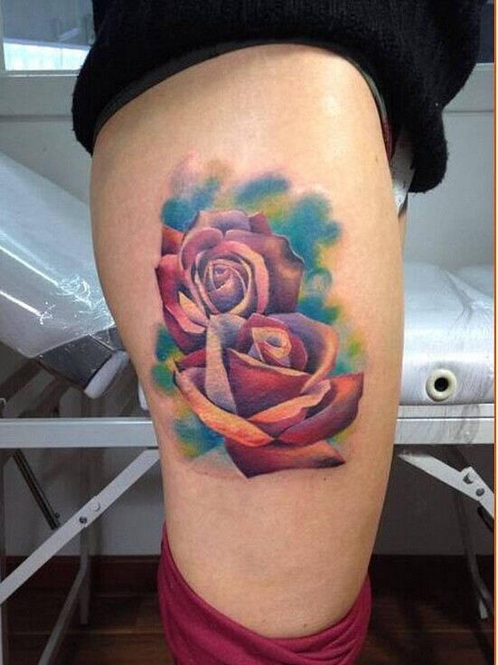 个性腿部时尚玫瑰花纹身图案图片