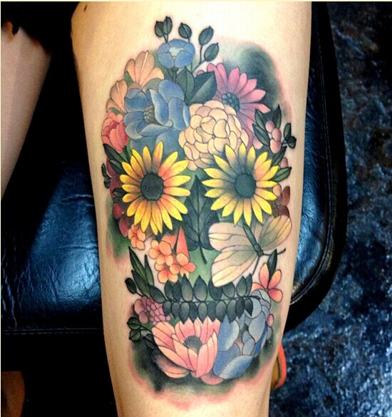 时尚个性腿部花骷髅纹身图案图片