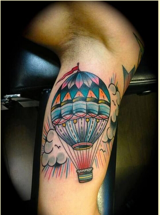 个性腿部漂亮彩色热气球纹身图案图片