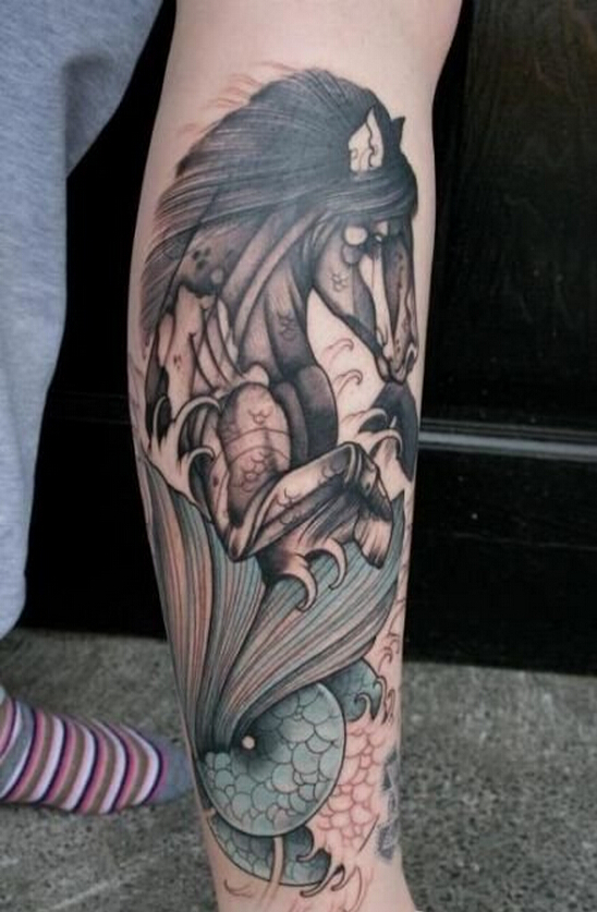 个性腿部时尚彩色马纹身图片欣赏图片