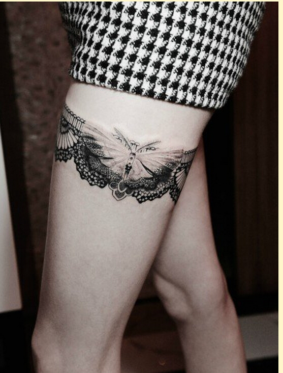 时尚女性腿部漂亮好看的蕾丝蝴蝶纹身图片