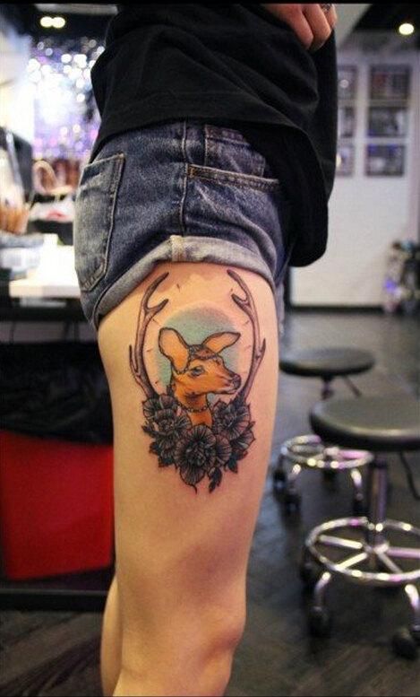 个性腿部时尚好看的彩色玫瑰花鹿纹身图片