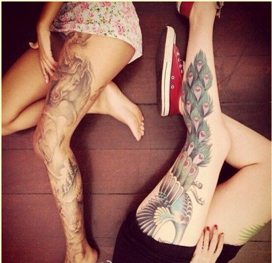 时尚女性花腿漂亮马孔雀纹身图案图片