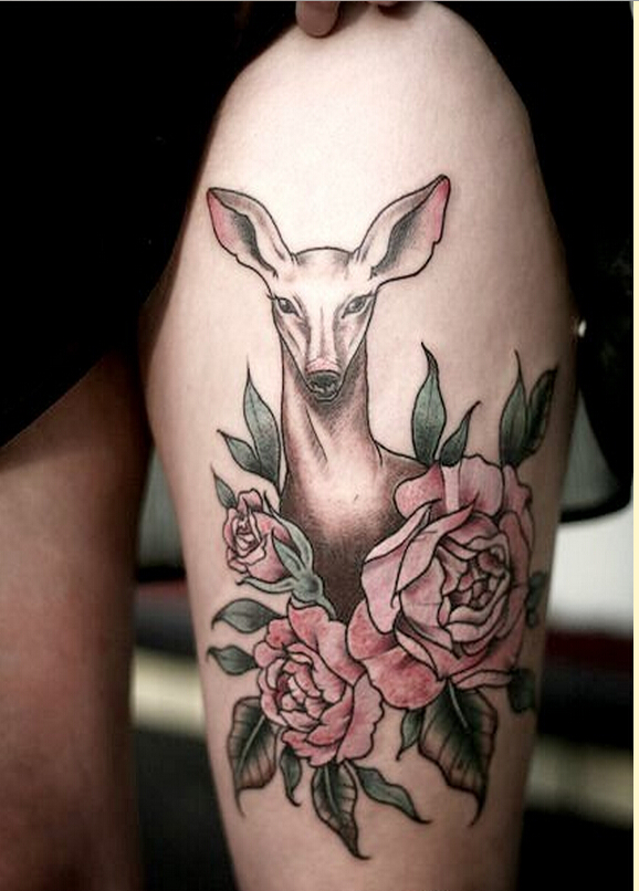 个性女性腿部时尚好看的彩色小鹿玫瑰图片