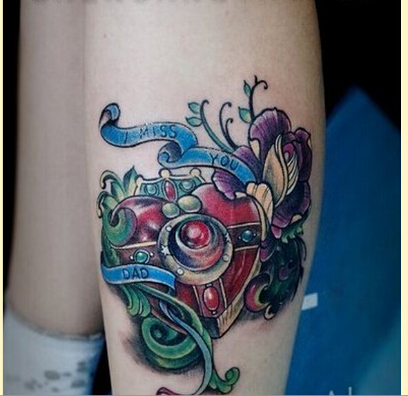 个性时尚腿部好看的彩色纹身图案图片