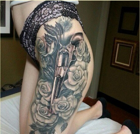 性感女性腿部个性手枪玫瑰花纹身图案图片