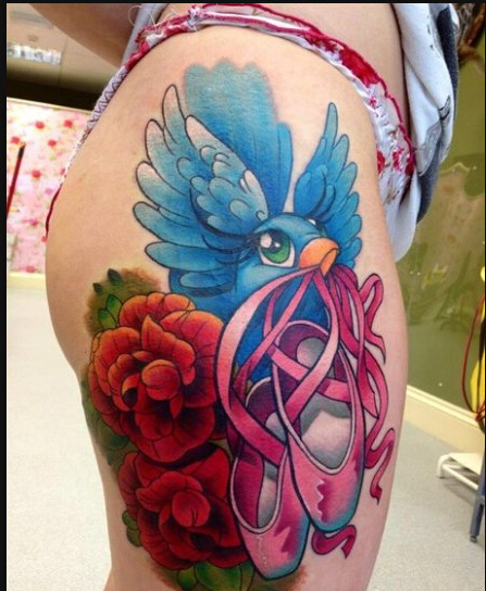 女生腿部精美时尚漂亮的小鸟芭蕾鞋玫图片