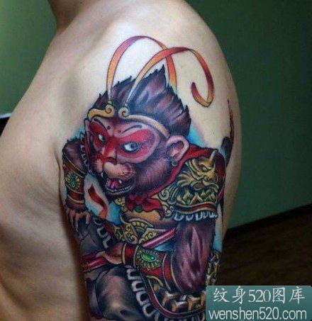 一款大臂彩色孙悟空纹身图案