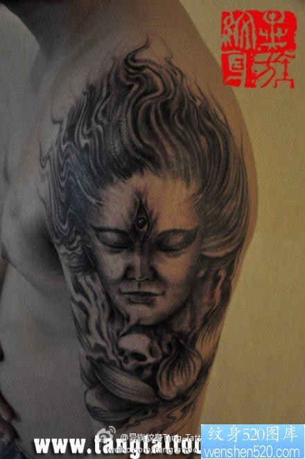 男生手臂流行经典的二郎神纹身图片