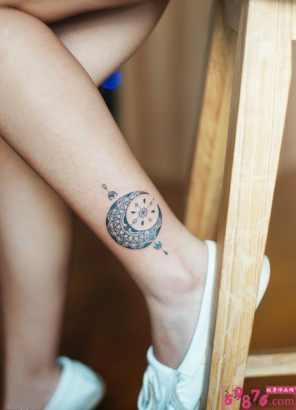 脚踝梵花月亮图腾图片