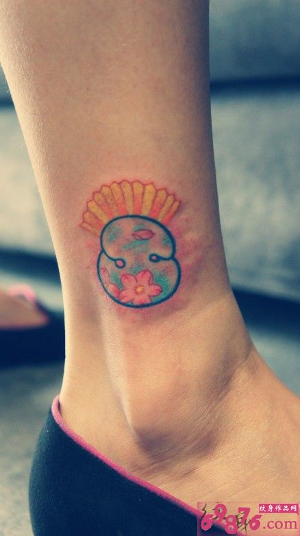 创意字母s脚踝时尚纹身图片