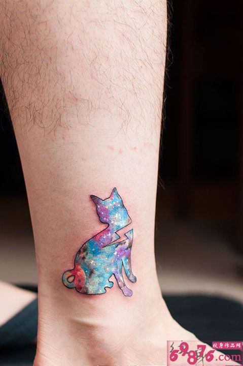创意星空猫咪脚踝纹身图片