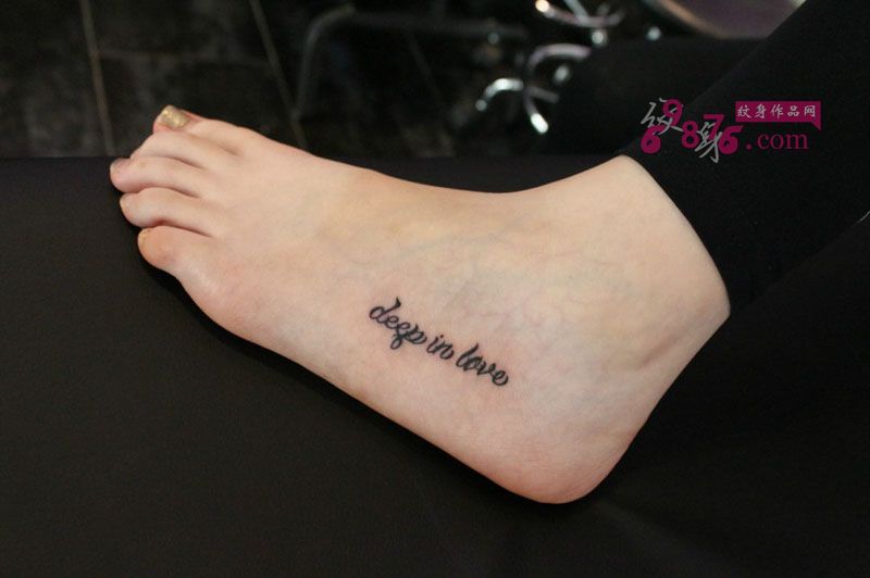 清新英文脚踝纹身图片