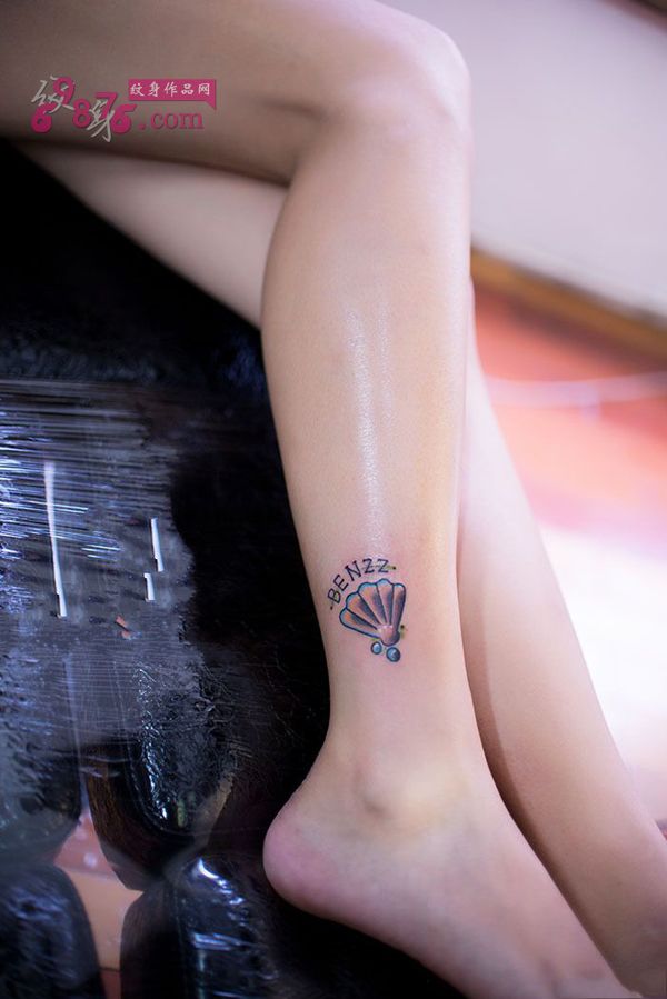 美腿小清新贝壳脚踝纹身图片