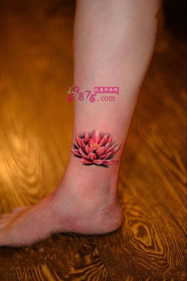 小清新红莲花脚踝纹身图片