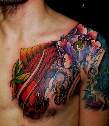 很好看的鲤鱼半甲纹身