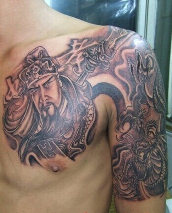 大气关公半甲刺青