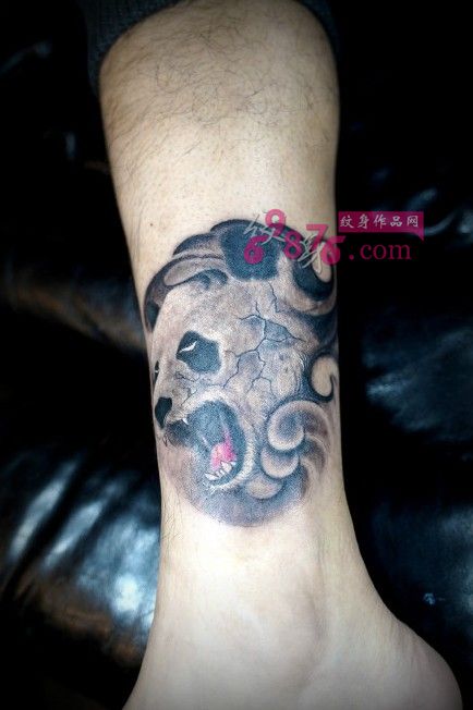 创意水墨雕塑风熊猫纹身图片