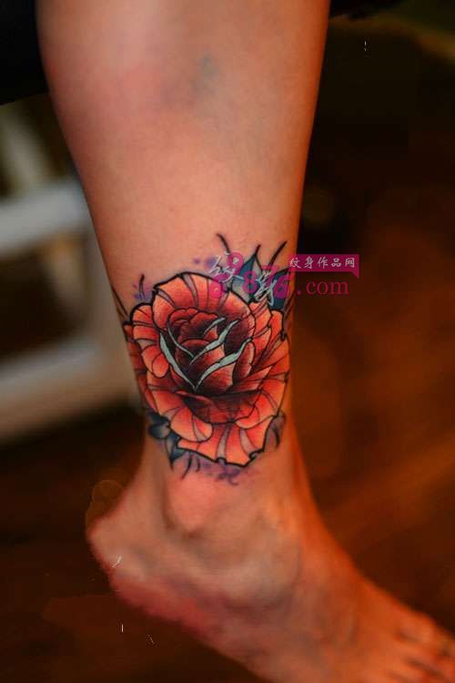 彩色花朵脚踝纹身图片