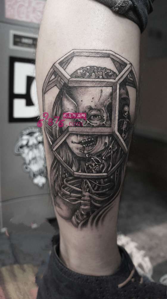 另类创意骷髅蒙娜丽莎纹身图片