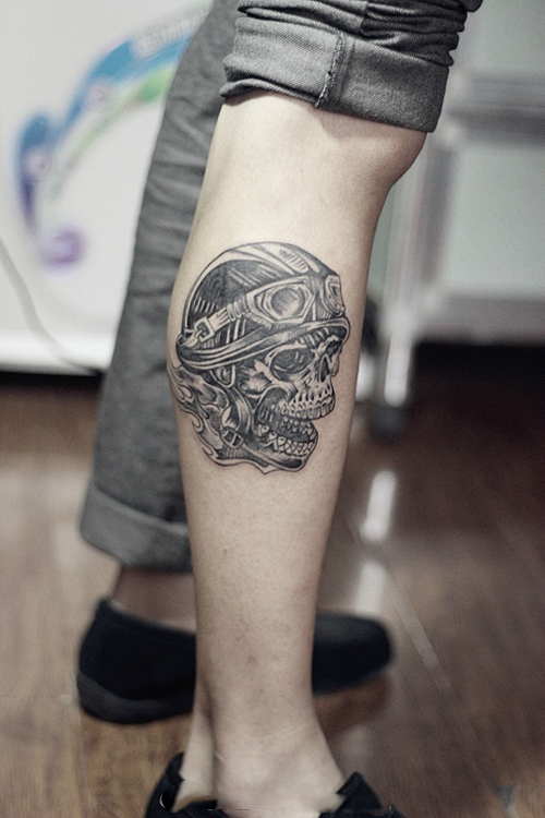 创意黑灰骷髅脚踝纹身图片