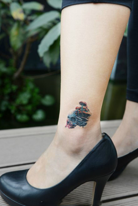 创意脚踝小骷髅时尚纹身图片