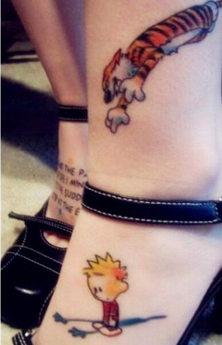 女生脚部彩色卡通人物可爱纹身图案图片