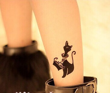 女生脚部小清新花猫纹身图案图片