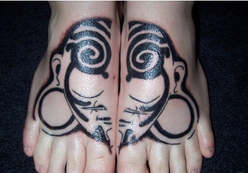 脚部经典的脸型漂亮图腾纹身图片