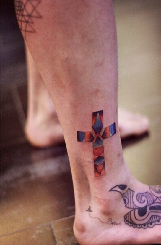 时尚脚踝彩色个性十字架纹身图案图片