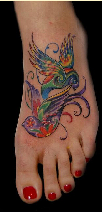 漂亮脚部好看的燕子纹身图案图片图片