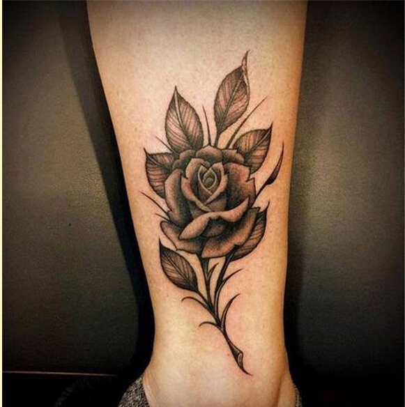 女性脚踝时尚好看的黑灰玫瑰花纹身图图片