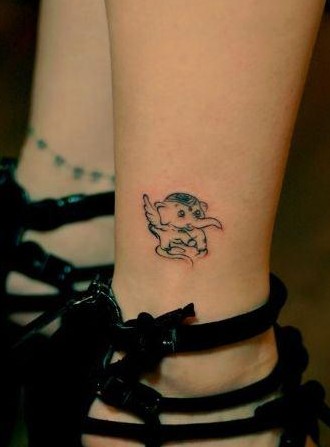 脚踝呆萌的小象刺青