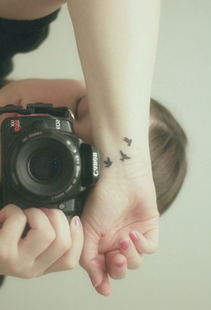 清新唯美的手腕小图腾