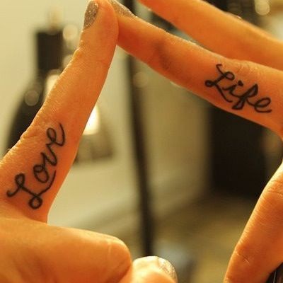 在手指上许下爱的誓言