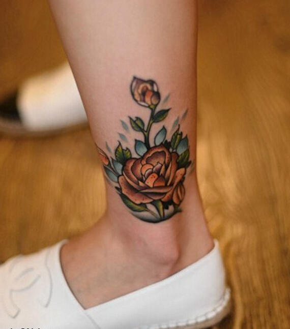 漂亮脚踝唯美好看的彩色玫瑰花纹身图图片