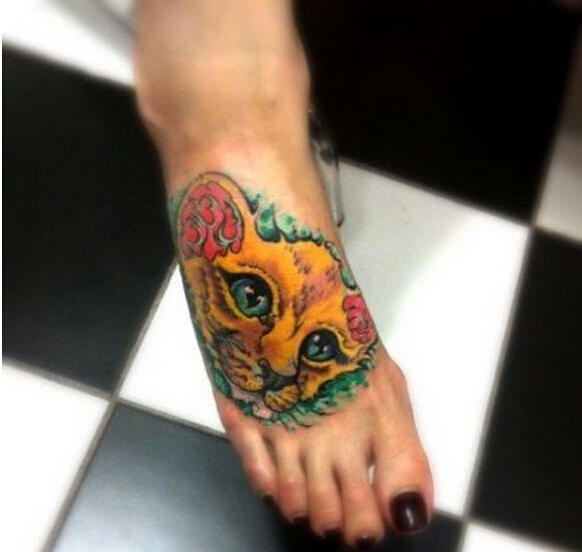 脚背彩色个性好看的猫咪纹身图片图片
