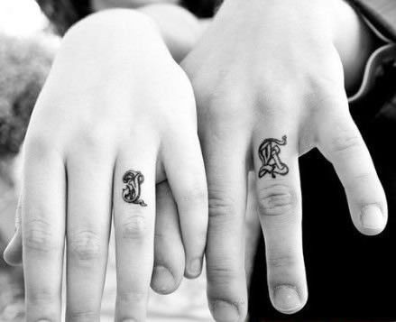 代表情侣相守的约定之戒