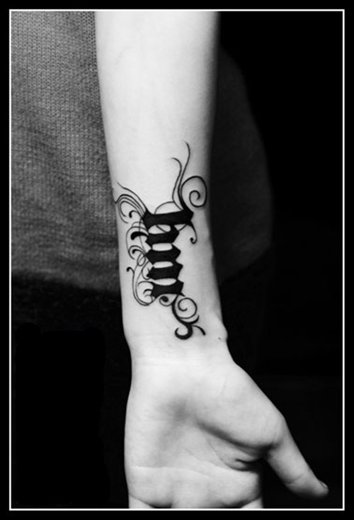 简单的小清新手臂纹身