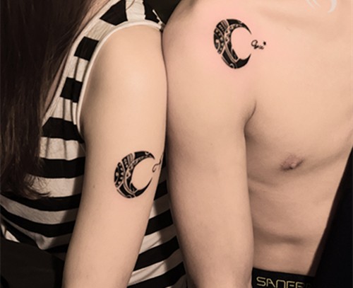 用纹身记录的爱情